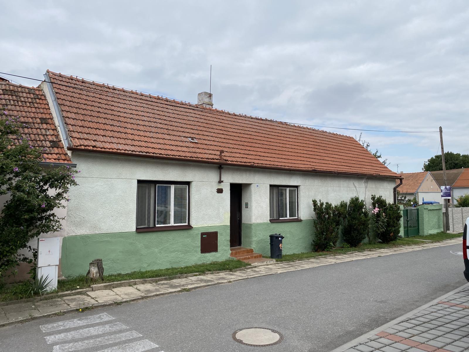 Prodej rodinného domu v obci Damnice, okres - Znojmo, obrázek č. 1