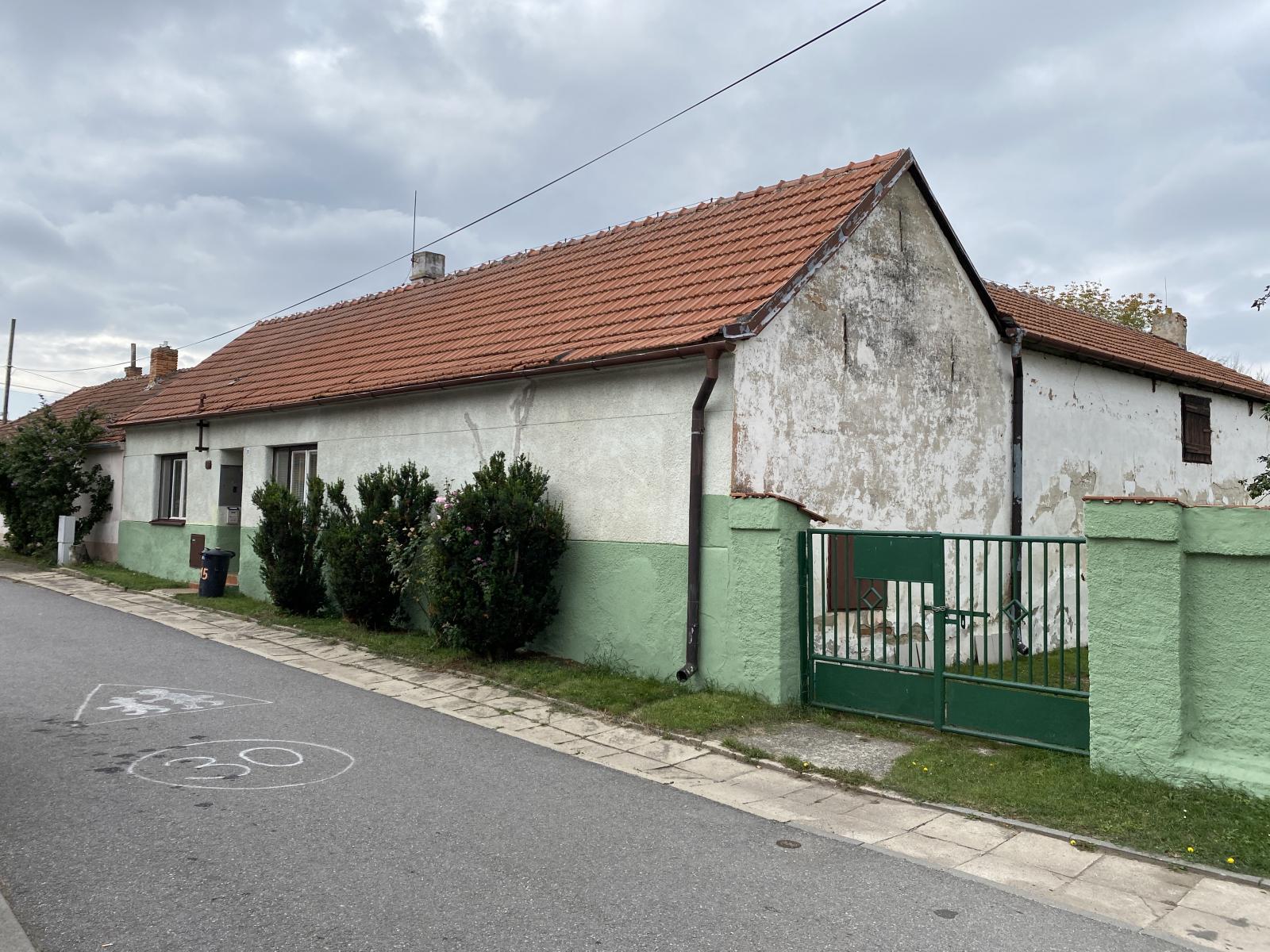Prodej rodinného domu v obci Damnice, okres - Znojmo, obrázek č. 2