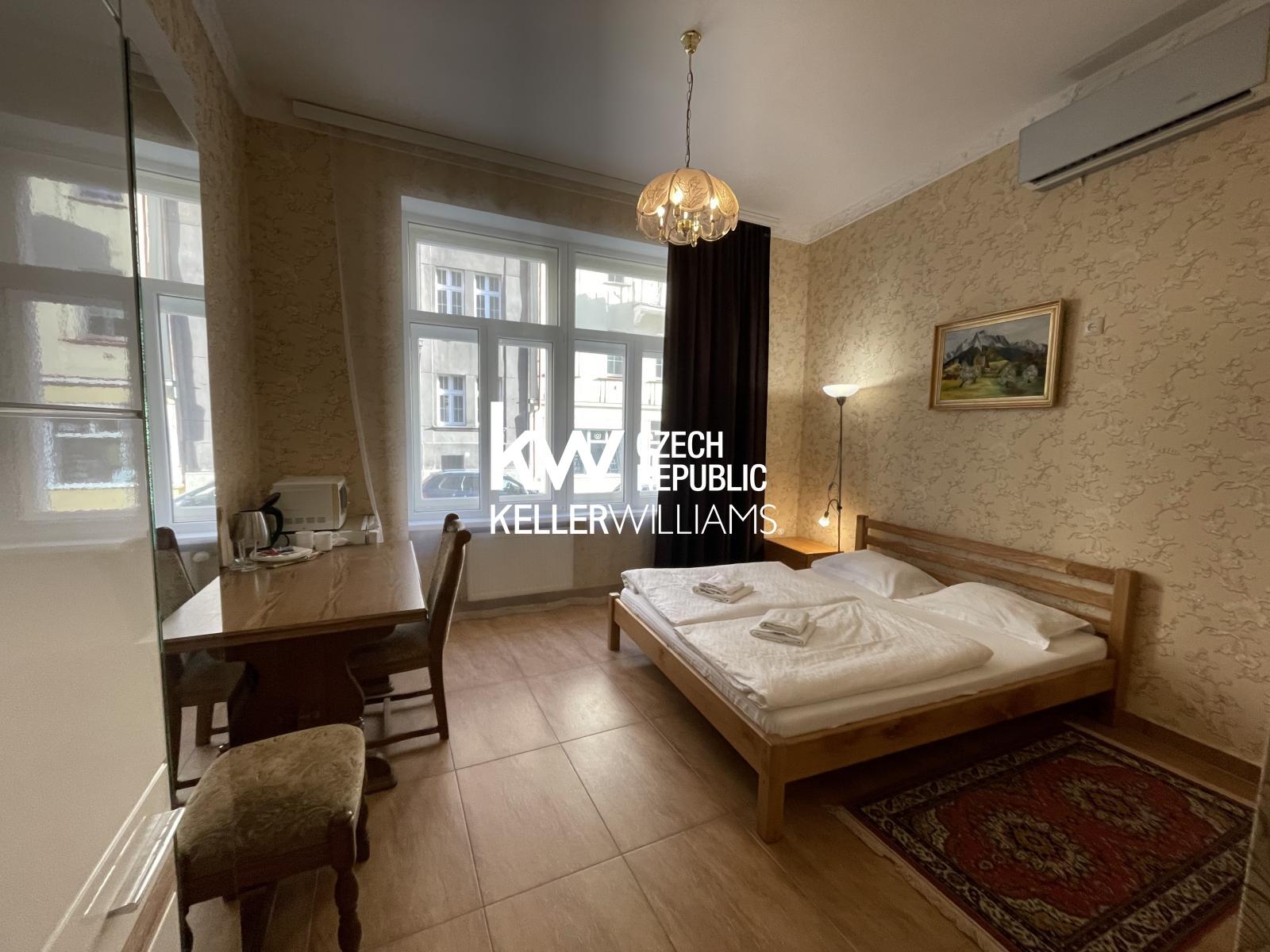 Prodej 4 apartmánů v činžovním domě v centru Karlových Varů, Bulharská ulice , obrázek č. 1