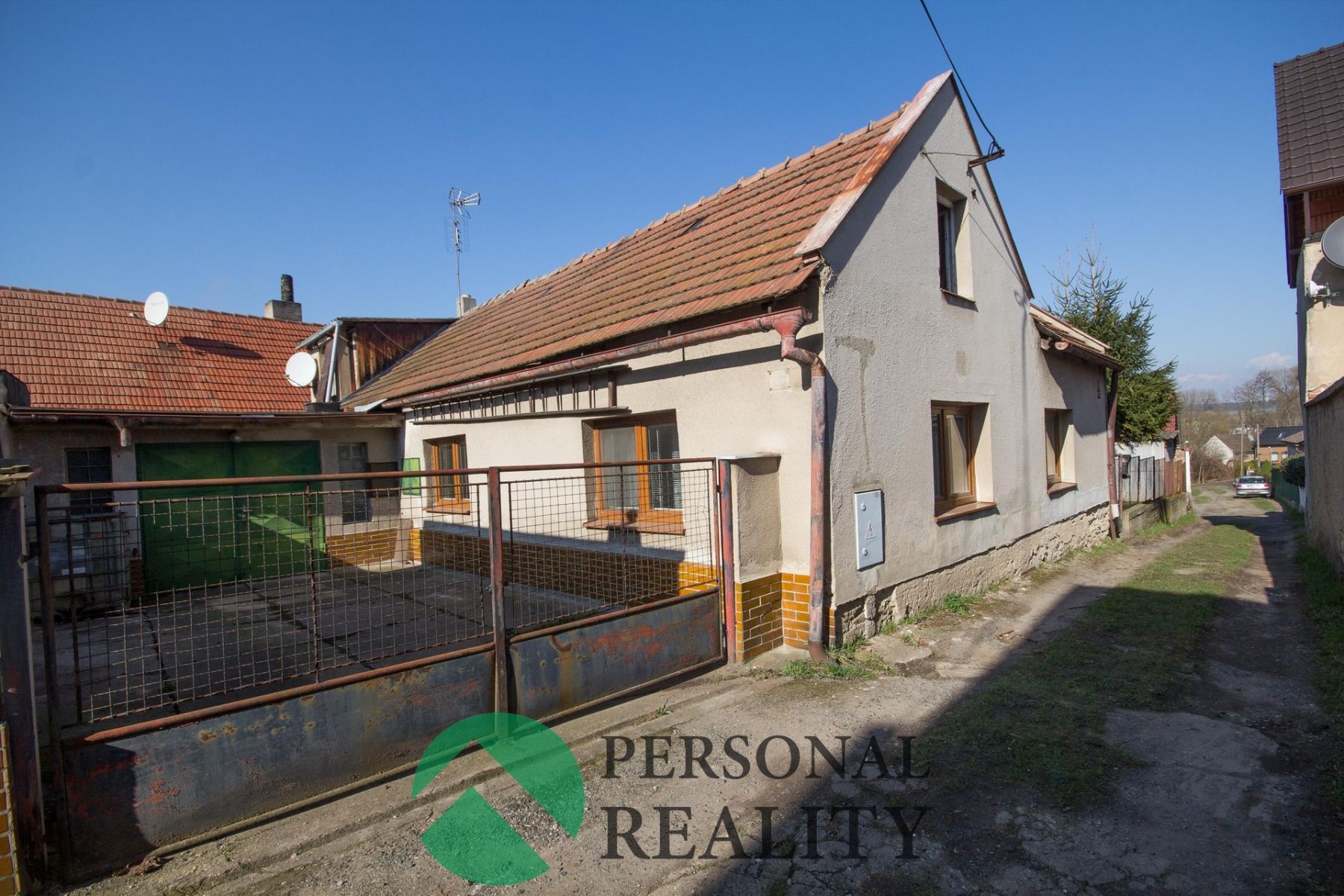 Prodej RD 3+1, 61 m2, pozemek 393 m2, Mělník - Rousovice, obrázek č. 1