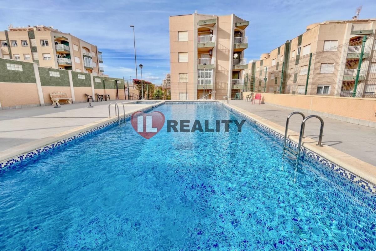 Prodej bytu 1+kk. 62m2, Torrevieja, bazén, blízko pláž La Mata, obrázek č. 1