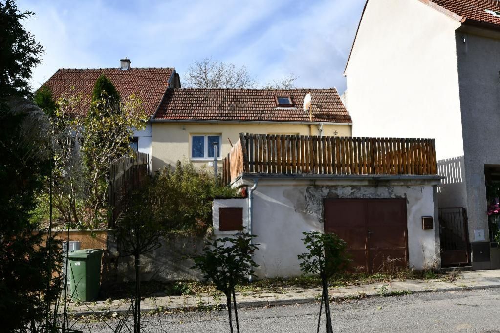 Prodej RD 2+1 s garáží a se zahradou v obci Ždánice, obrázek č. 3