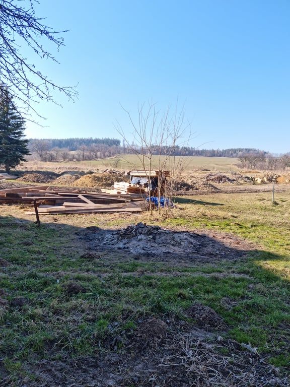 Prodej stavební pozemku ( 1098 m2) v obci Velké Kunětice, část Strachovičky, obrázek č. 2