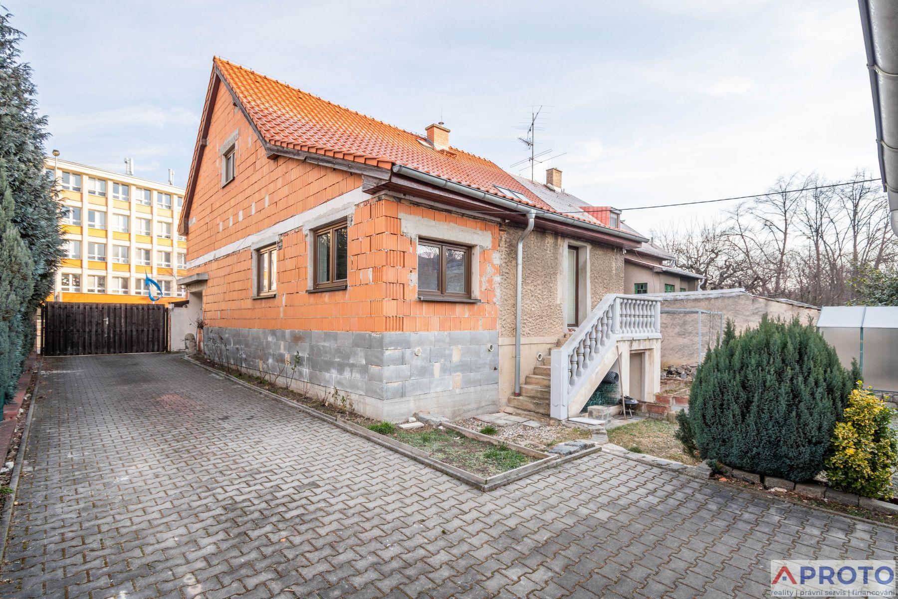 Prodej rodinného domu 257 m2, pozemek 437 m2, Praha 10 - Strašnice, obrázek č. 2