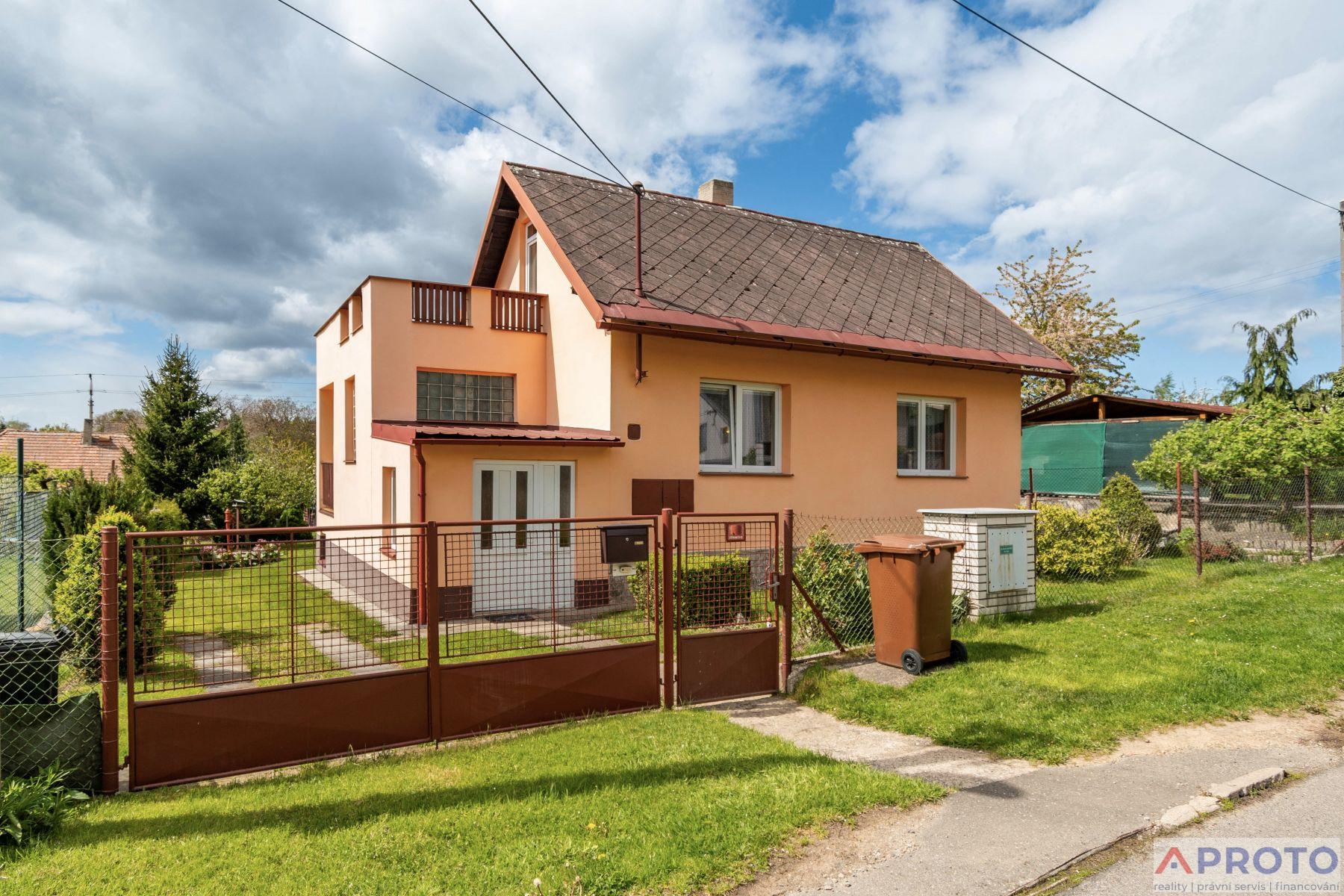 Prodej rodinného domu 231 m, pozemek 583 m, Praha - východ, Strančice, obrázek č. 1