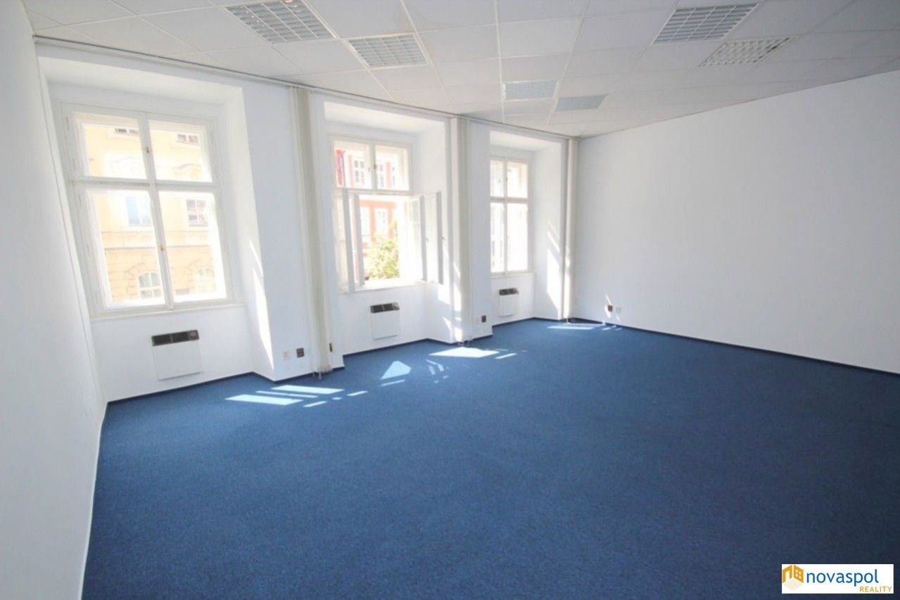 Reprezentativní kancelářské prostory o velikosti 75m2 v centru Prahy, historický dům na Ovocném trhu, obrázek č. 1