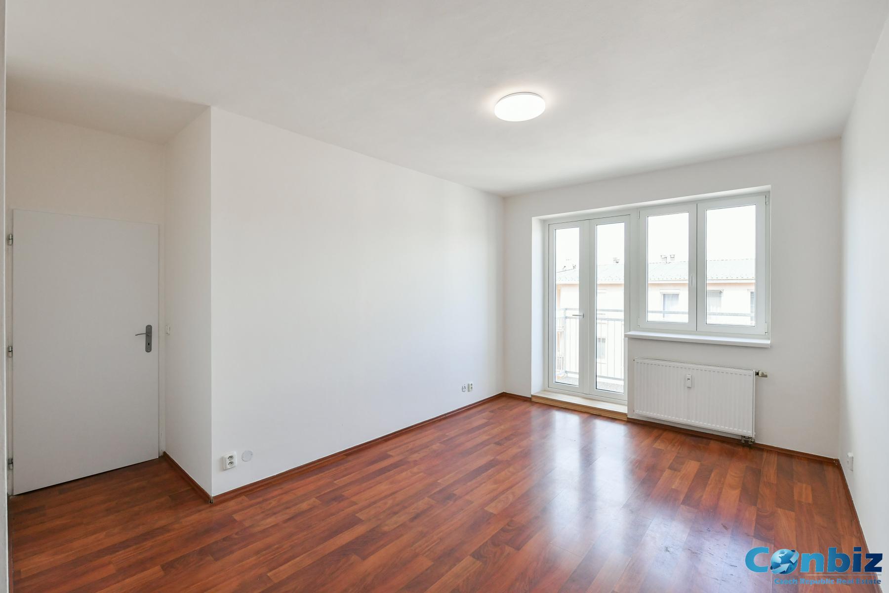 Světlý byt na prodej v Kyjích - Praha , obrázek č. 2