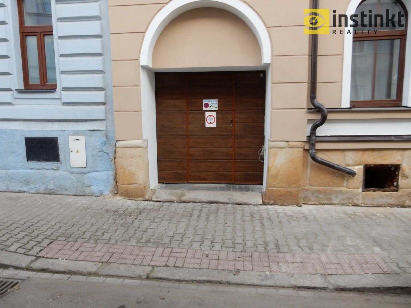 Parkovací stání, ul. Barrandova, Plzeň, obrázek č.6