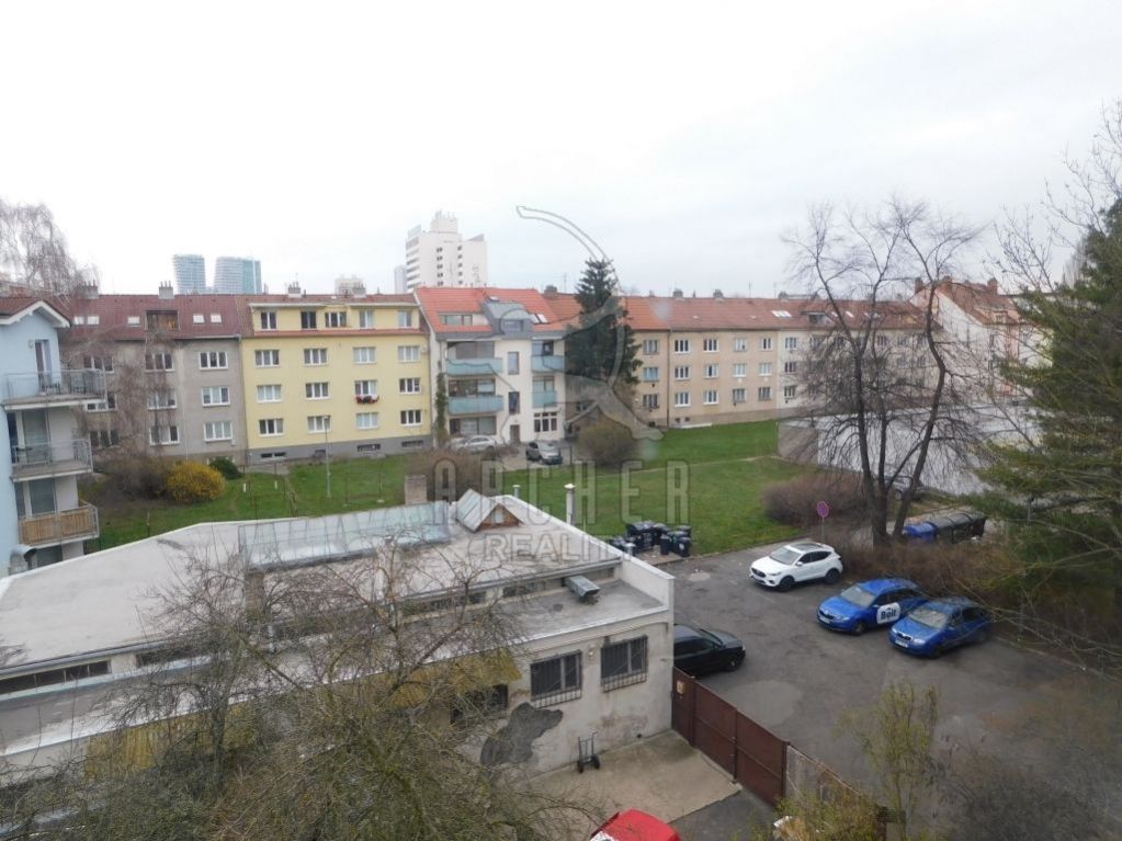Prodej bytu 2+1/S, OV, 57m2, Praha 4 - Krč, ul. Antala Staška, obrázek č. 2