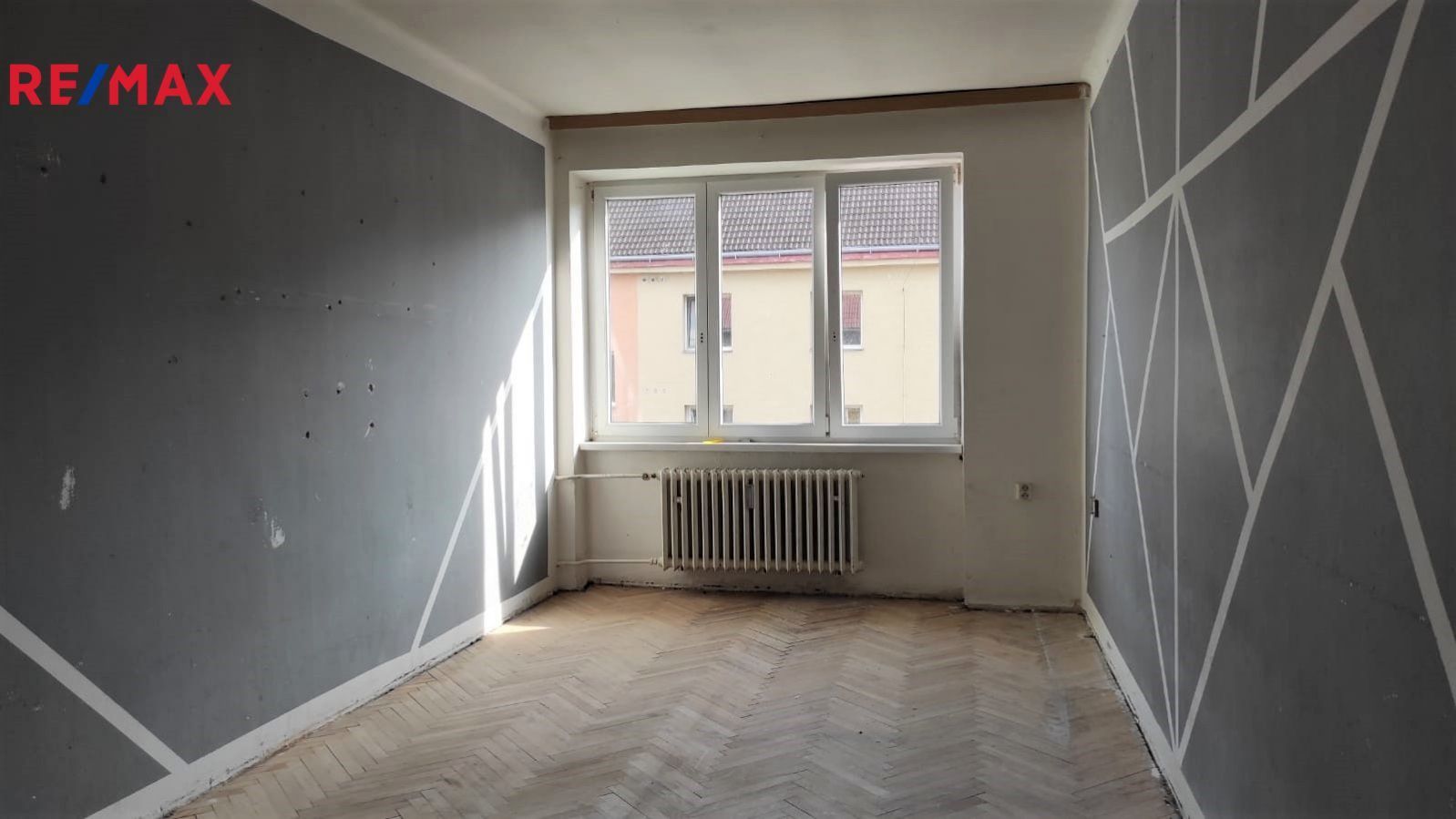 Prodej, byt 2 + 1 , 53 m2, ul. Heyrovskeho, Sokolov, obrázek č. 1