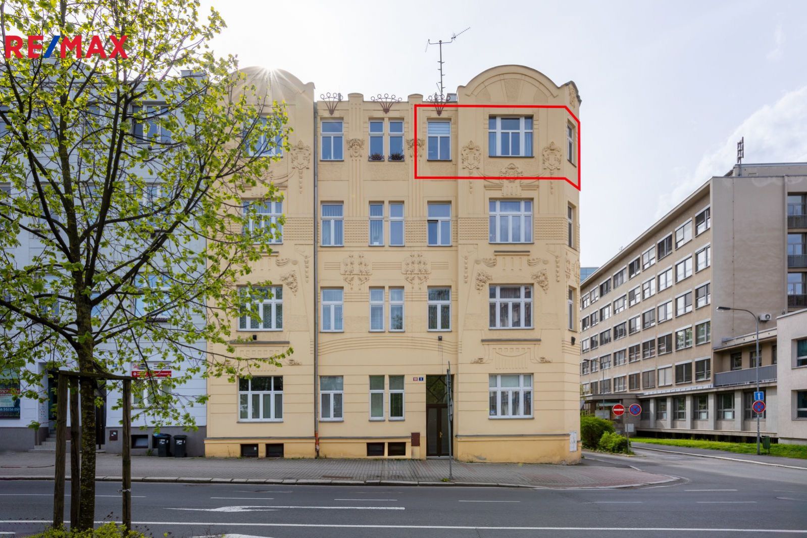 Prodej bytu 1+1, 37m2, náměstí Dr. M. Horákové, Karlovy Vary, obrázek č. 1