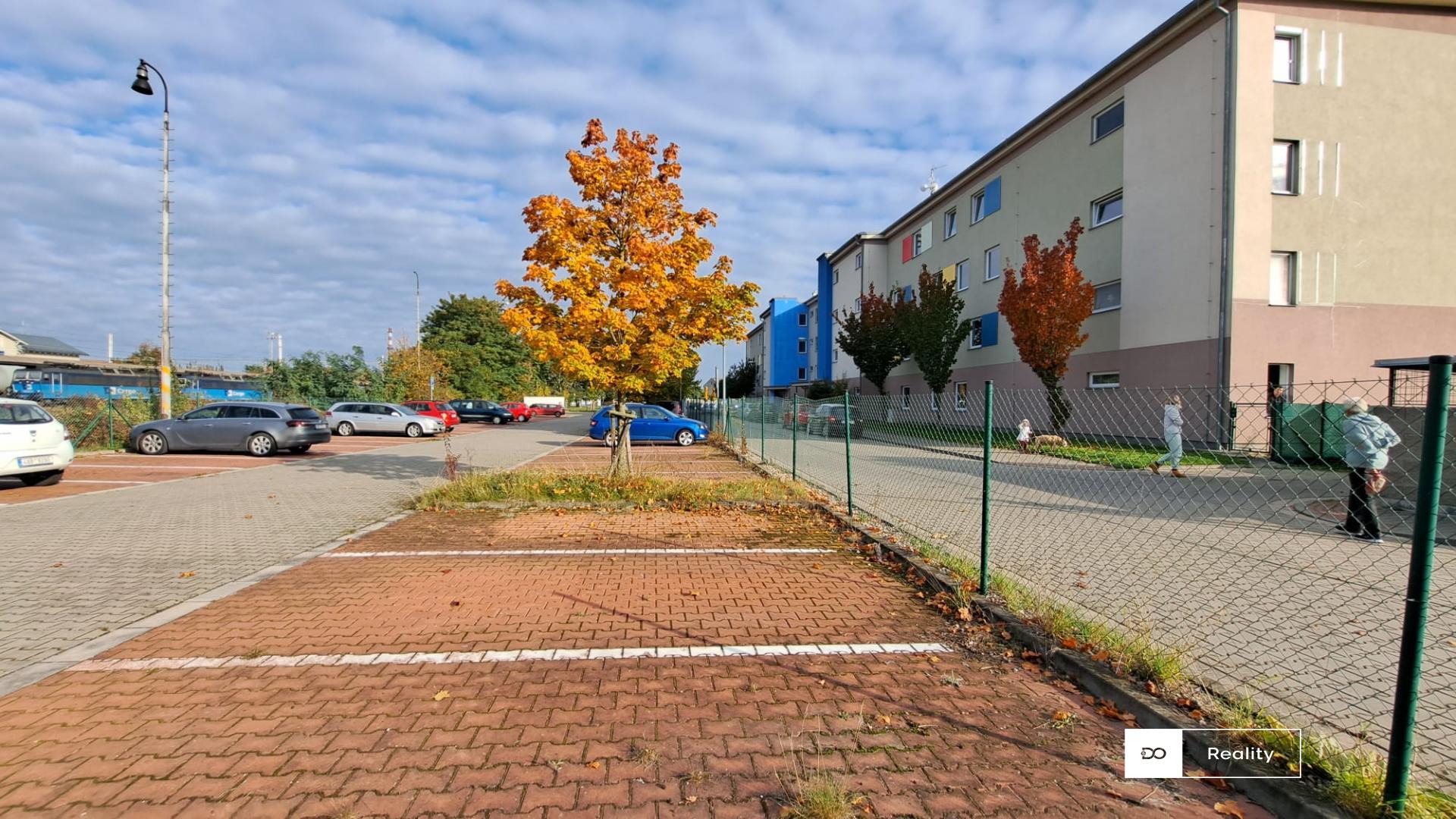 Parkovací stání v oploceném areálu - Lysá nad Labem, Vichrova ul., obrázek č. 2