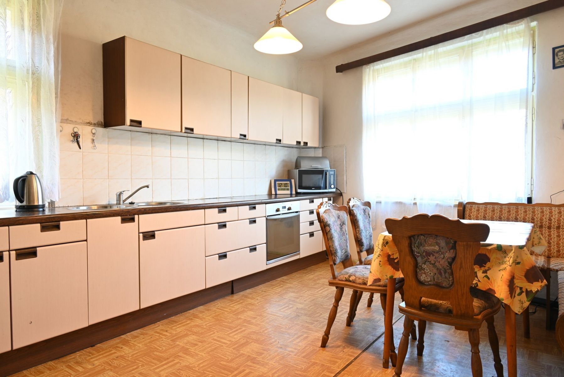 Prodej, dva rodinné domy, 83 m2 a 87 m2 - Zichov, Koloveč, obrázek č. 2