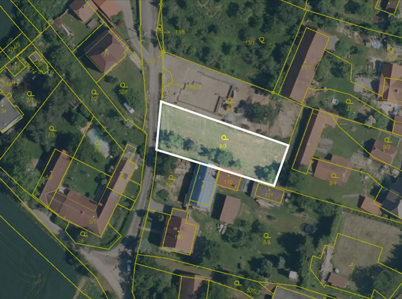 Prodej stavebního pozemku v obci Lesní Hluboké, obrázek č. 1