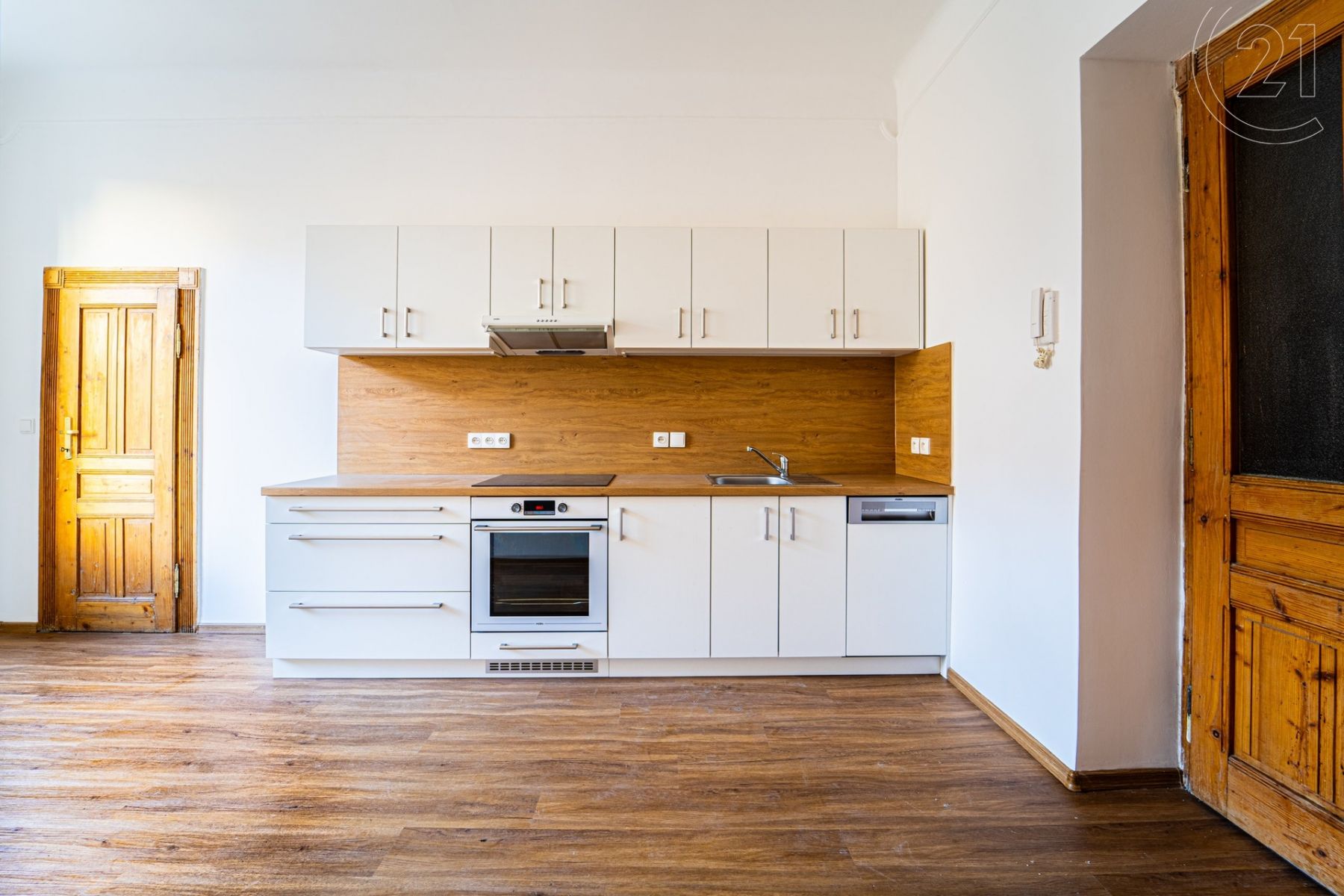 Prodej bytu 2+kk, 38 m2 v Praze - Košířích, obrázek č. 1