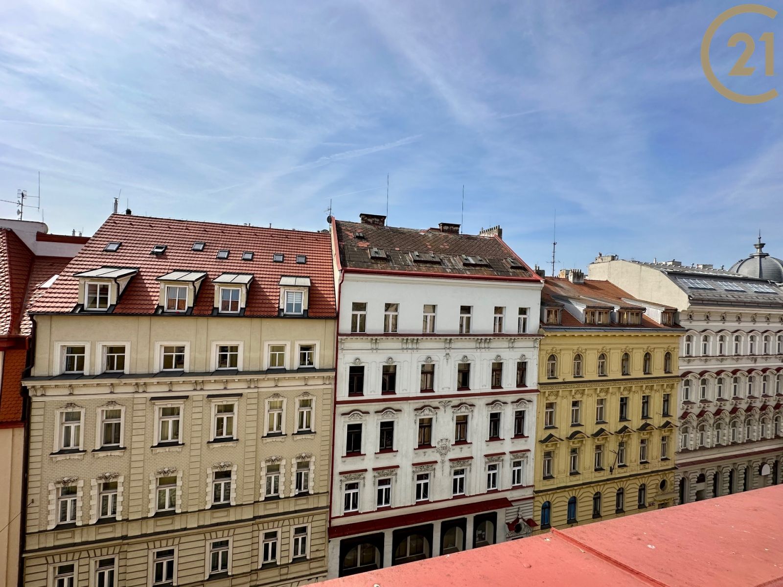 Pronájem bytu 5+kk,  150m2 + terasa 20m2 - Praha - Bubeneč, obrázek č. 3