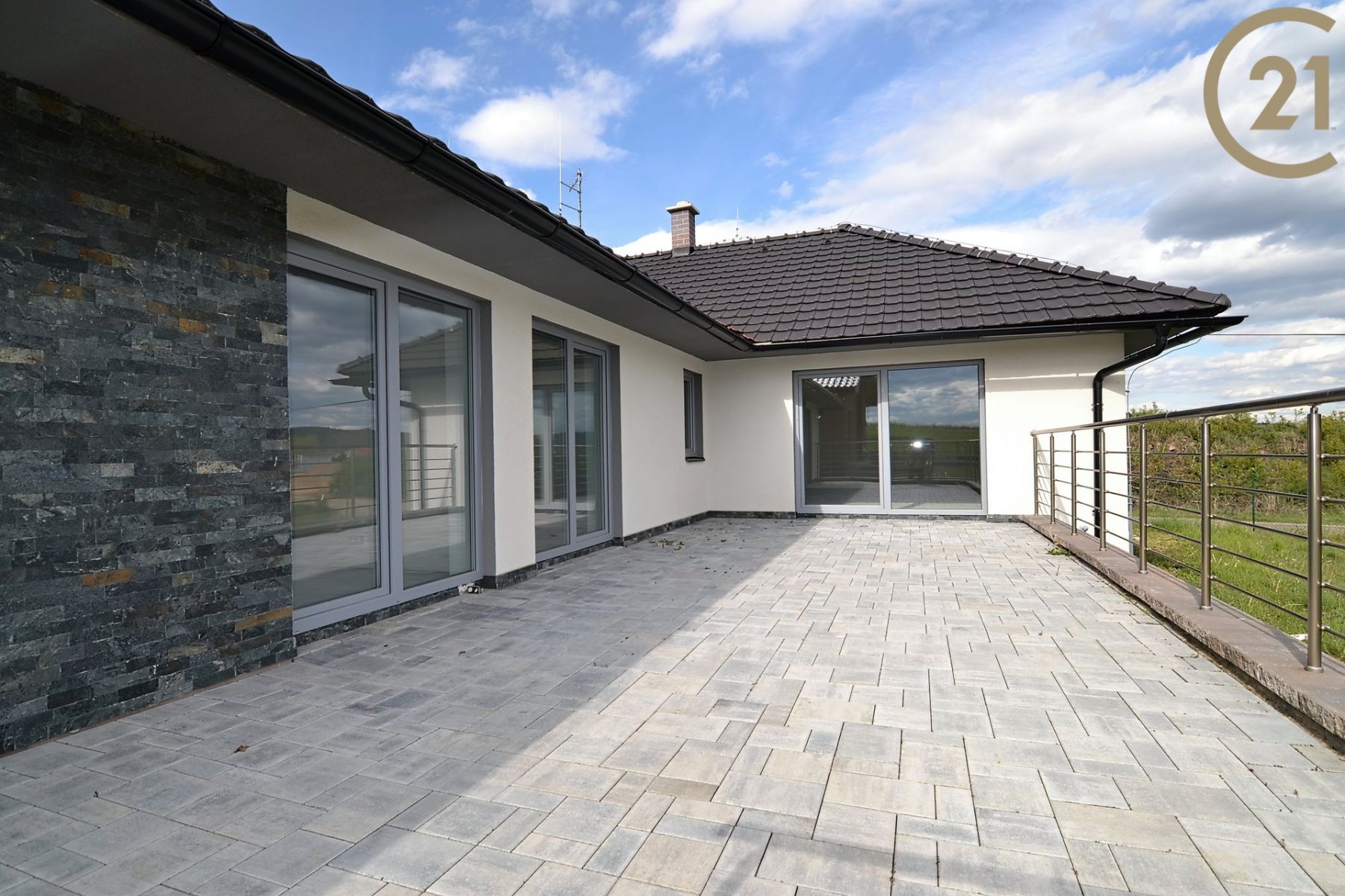 Prodej rodinné domy, 143 m2 - Daleké Dušníky - Druhlice, obrázek č. 2