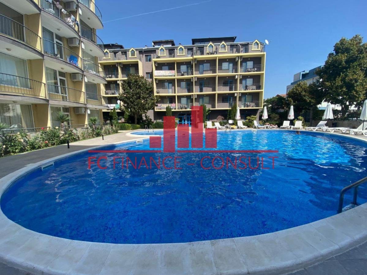Apartmán s výhledem na bazén, nachází se v centru města, obrázek č. 2