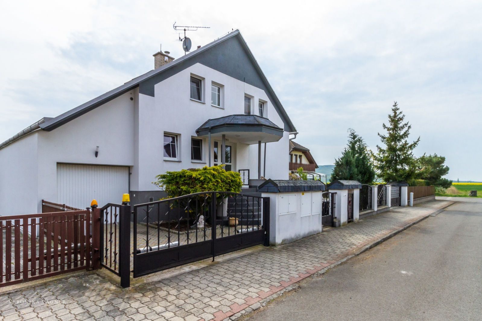 Prodej jedinečné rodinné vily v Mladé Boleslavi, ulice Jasmínova, 280 m2 užitné plochy, 784 pozemek, obrázek č. 2
