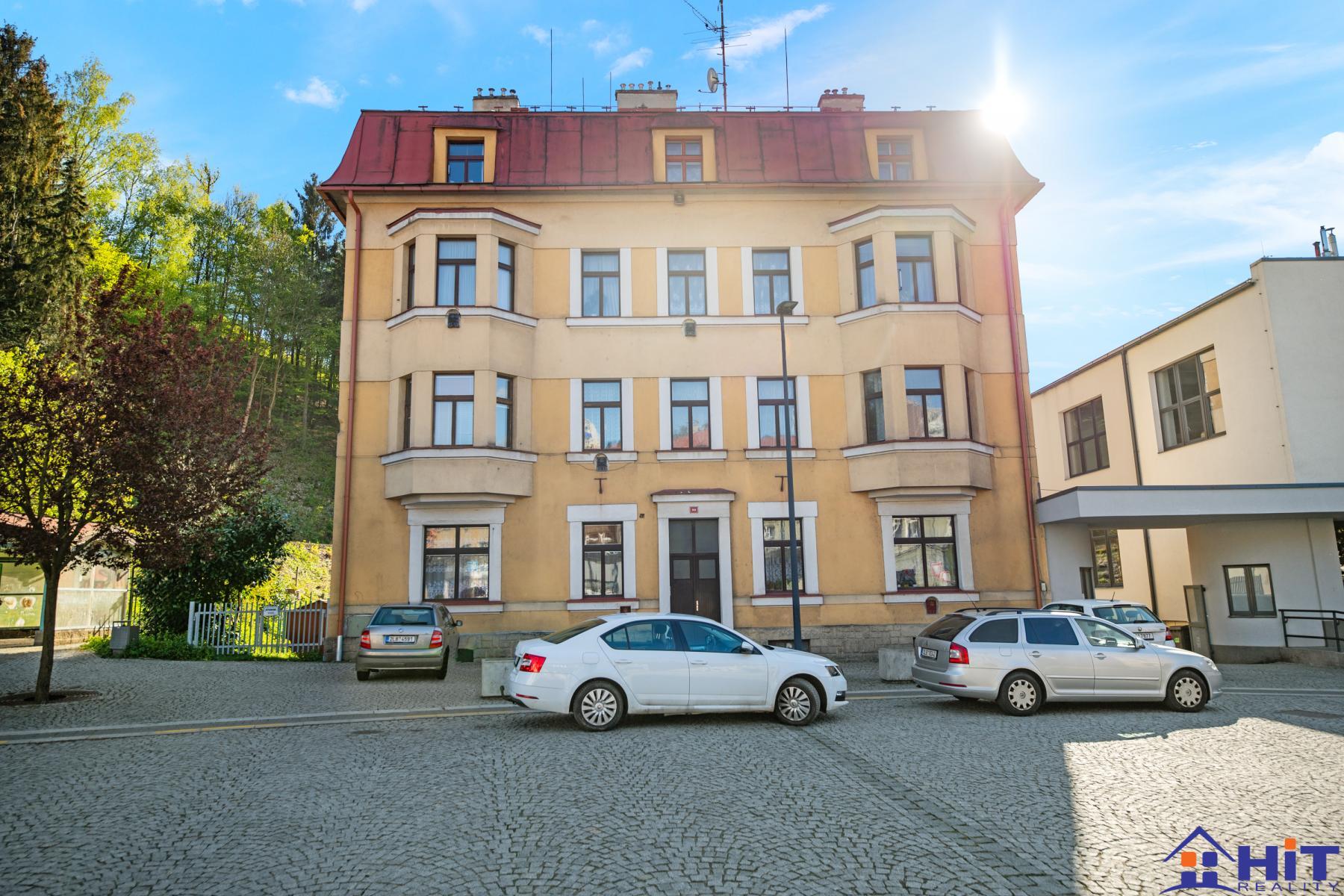 Prostorný byt 2+1 ve zděném domě se zahradou - Železný Brod, obrázek č. 1
