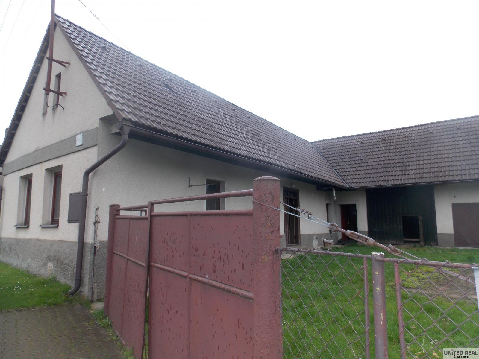Prodej RD s garáží a stodolou v obci Hostovice, obrázek č. 1