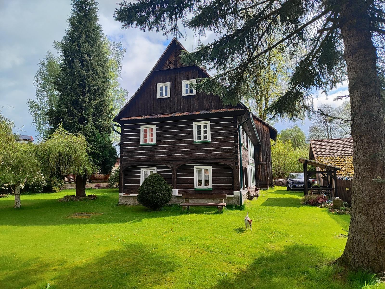 Exklusivní prodej poloroubeného rodinného domu - chalupy, obec Markvartice, okr. Děčín., obrázek č. 2