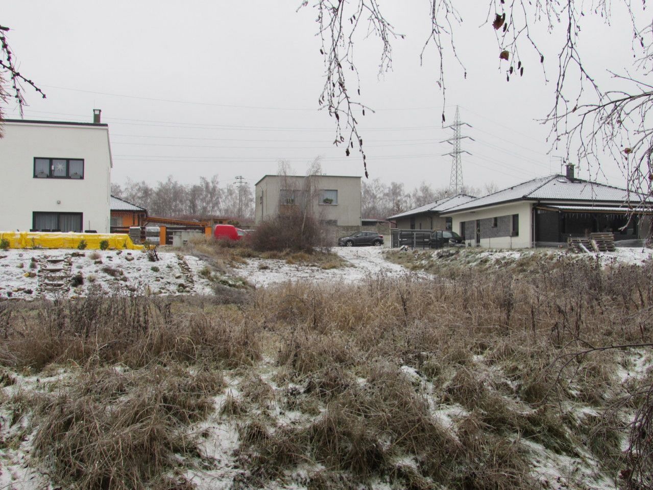 Prodej stavebního pozemku 838 m2 v obci Otvice u Chomutova, obrázek č. 1