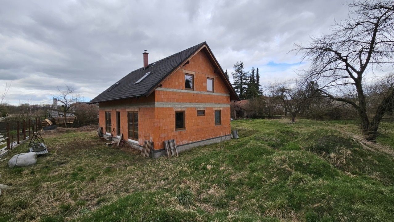 Rozestavěná stavba v obci Nový Borek, okr. Mělník., obrázek č. 3
