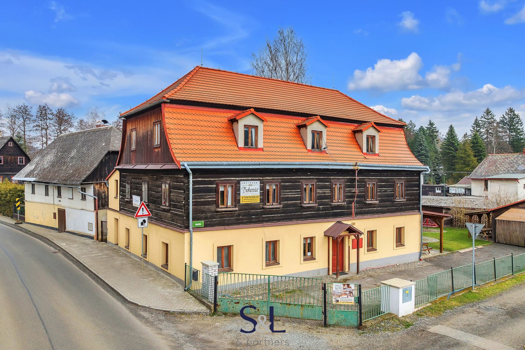 Prodej ubytování, 388 m2 - Sloup v Čechách, obrázek č. 1