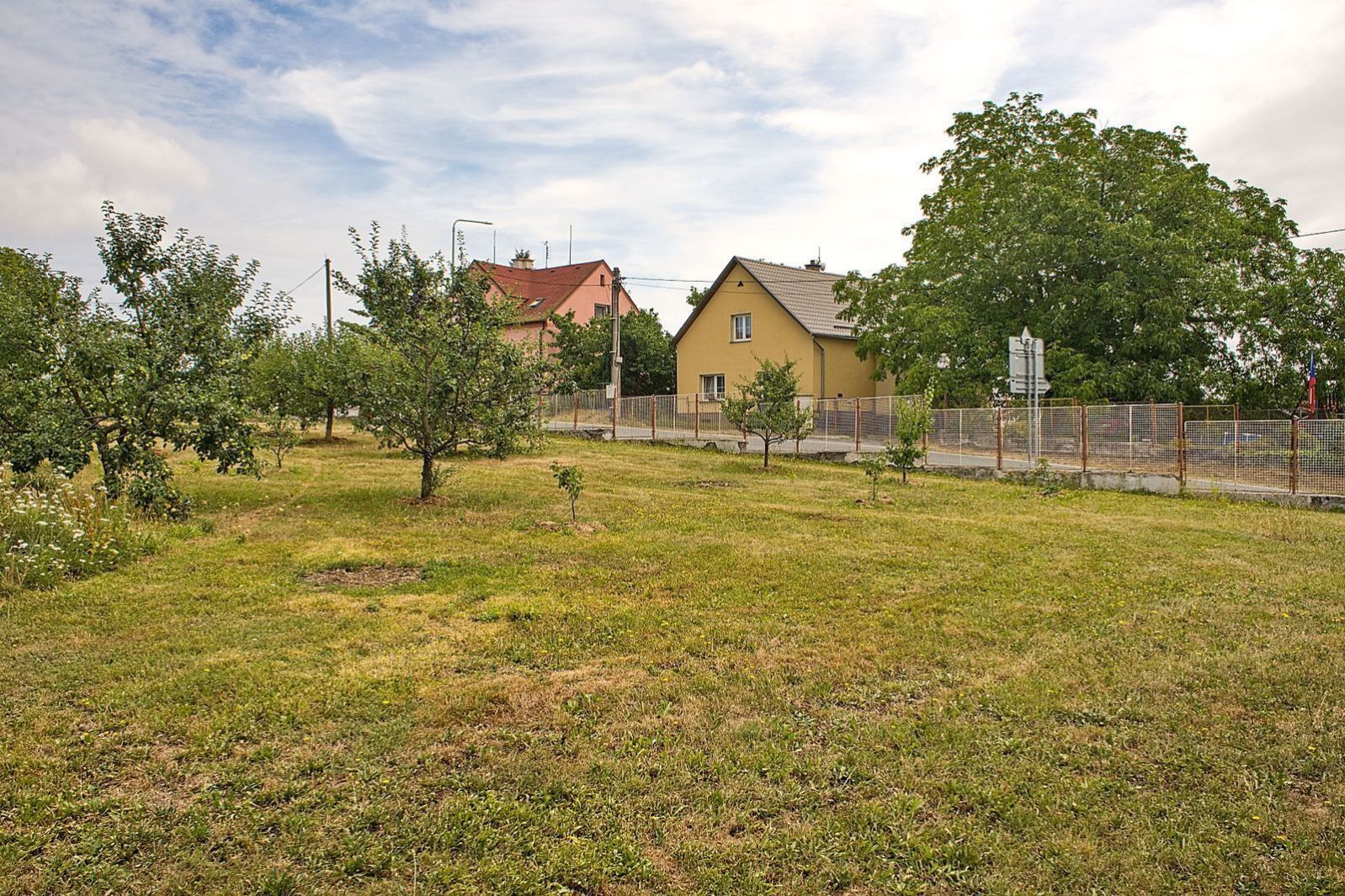 Prodej stavebního pozemku 870 m2, Horní Kozolupy, obrázek č. 1