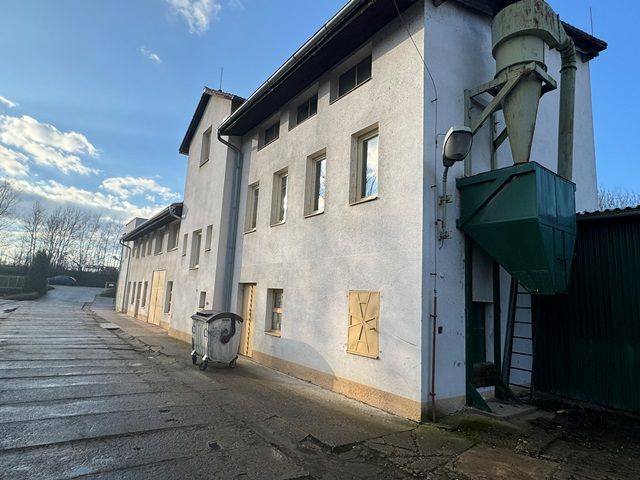 Prodej areálu s administrativní budovou a sklady v Jičíně, obrázek č. 3