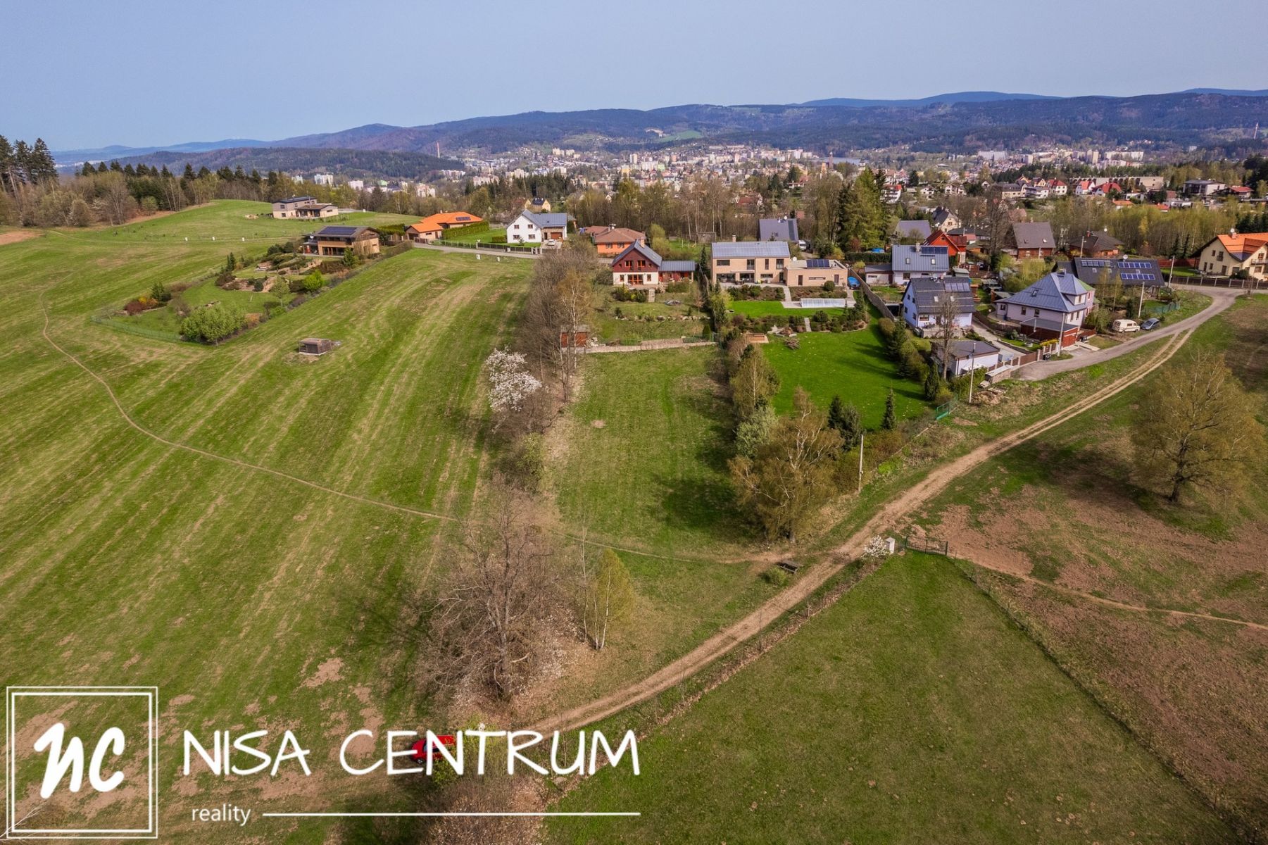 Prodej stavebního pozemku 2 075 m2 s nádherným výhledem do okolní krajiny v Jablonci nad Nisou - Kok, obrázek č. 3