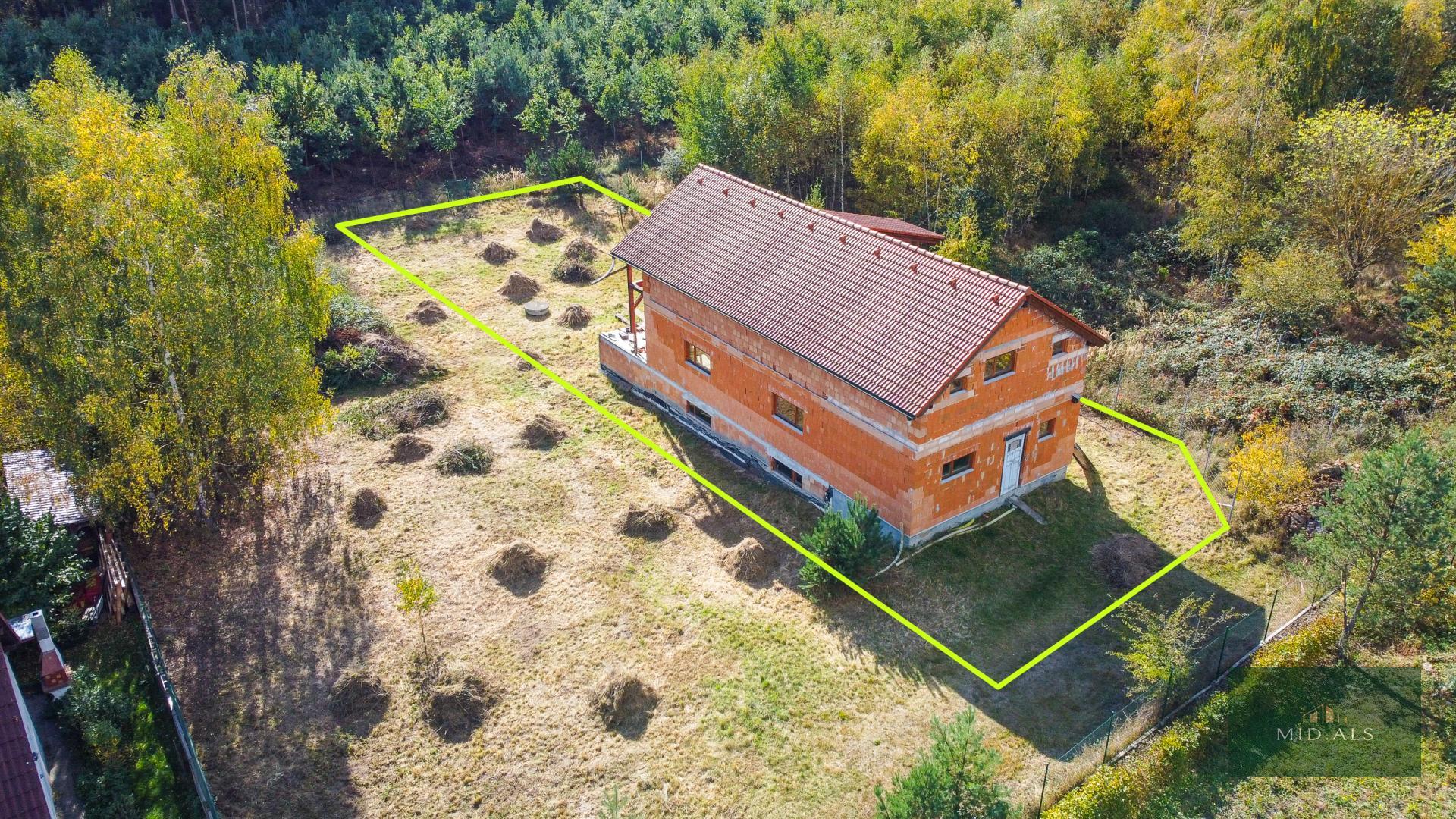 Prodej pozemku 906 m2 s hrubou stavbou rodinného domu ve Lhotě, Plzeň 10, obrázek č. 2