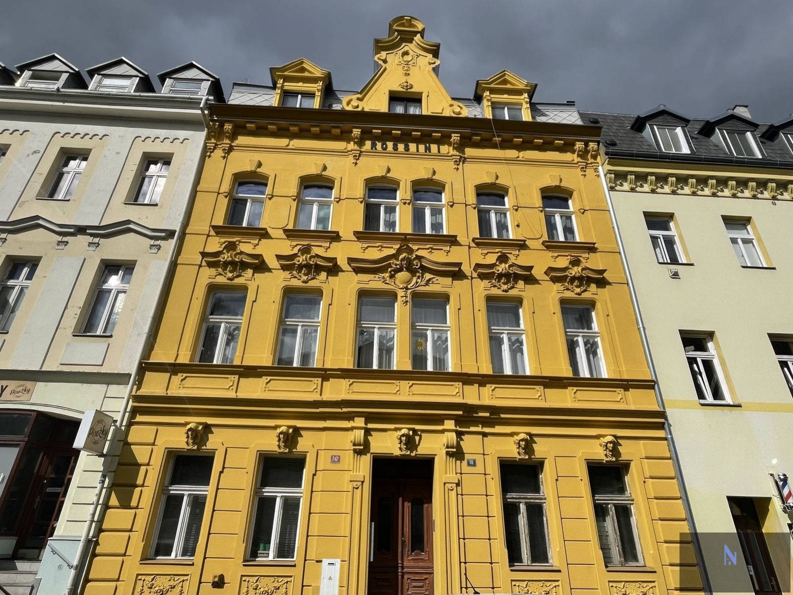Prodej bytu 4+1, ulice Bulharská, Karlovy Vary, obrázek č. 1