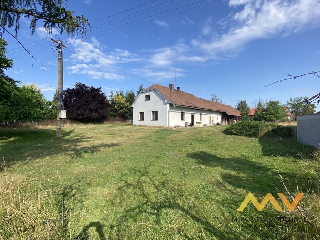 Prodej vesnického rodinného domu s hospodářským zázemím 230 m2, obec Srch - Hrádek., obrázek č. 1