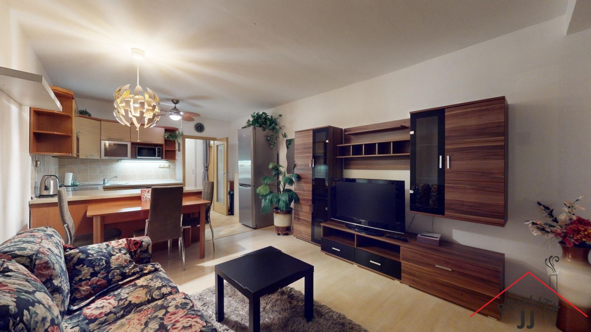 Prodej slunného bytu 3+kk 62,8m2 + L 7,4 m2 v atraktivní lokalitě Kobylis Kyselova, Praha 8         , obrázek č. 1