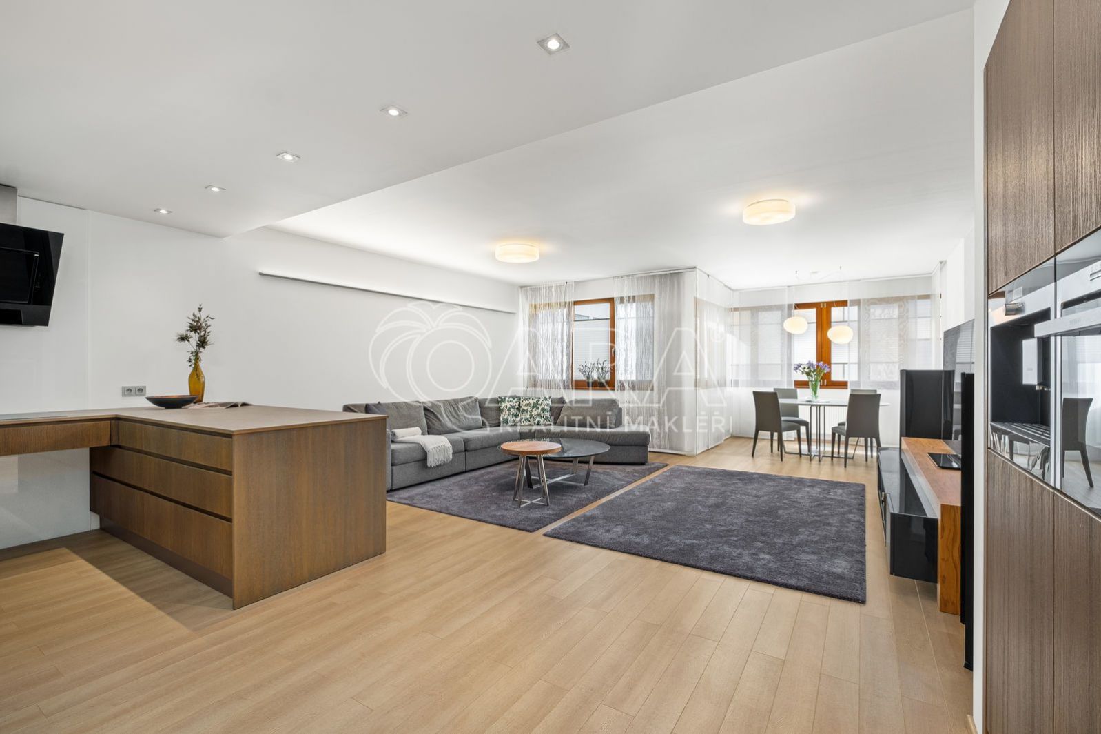 Luxusní byt 3+kk 120m2 pro rodinu v novostavbě u metra Pankrác, se 2 parkovacími místy, obrázek č. 1
