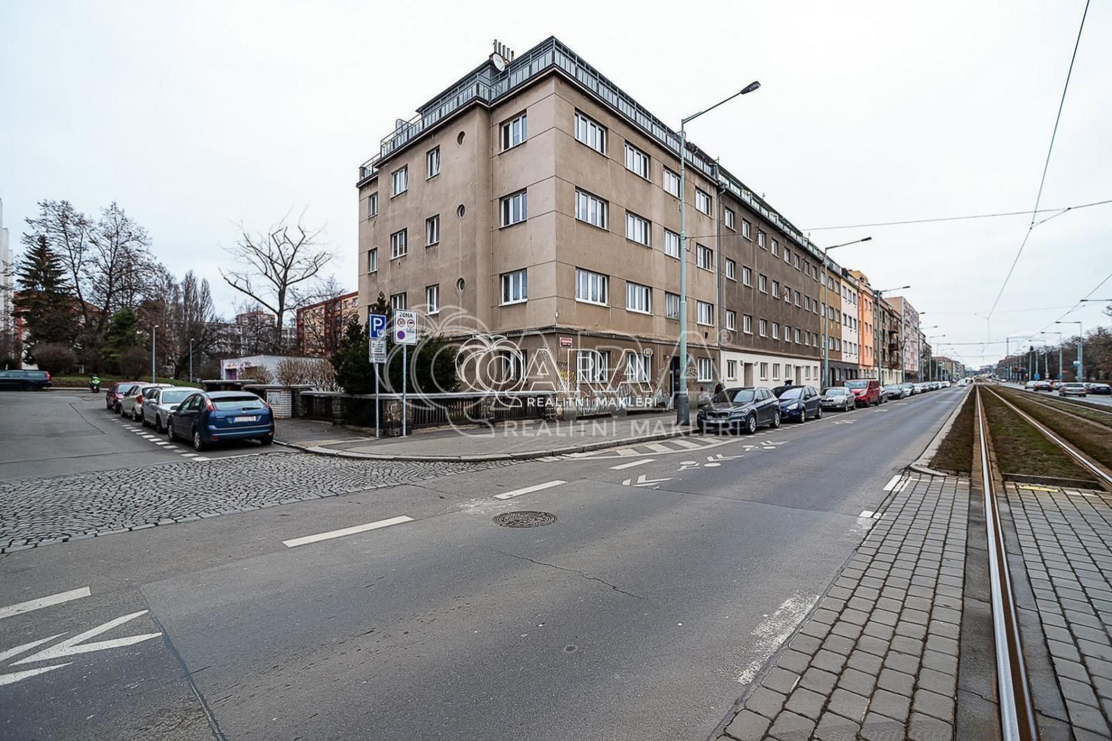 Prodej bytu 2+1, 49 m2, Praha 10 - Strašnice, snížené přízemí, obrázek č. 1