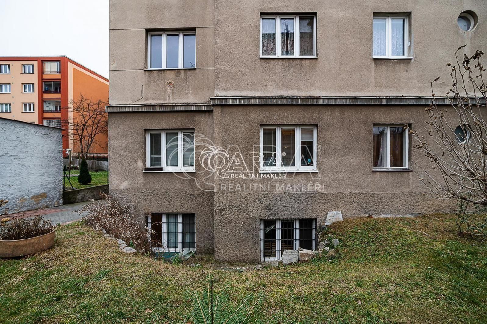 Prodej bytu 2+1, 49 m2, Praha 10 - Strašnice, snížené přízemí, obrázek č. 2