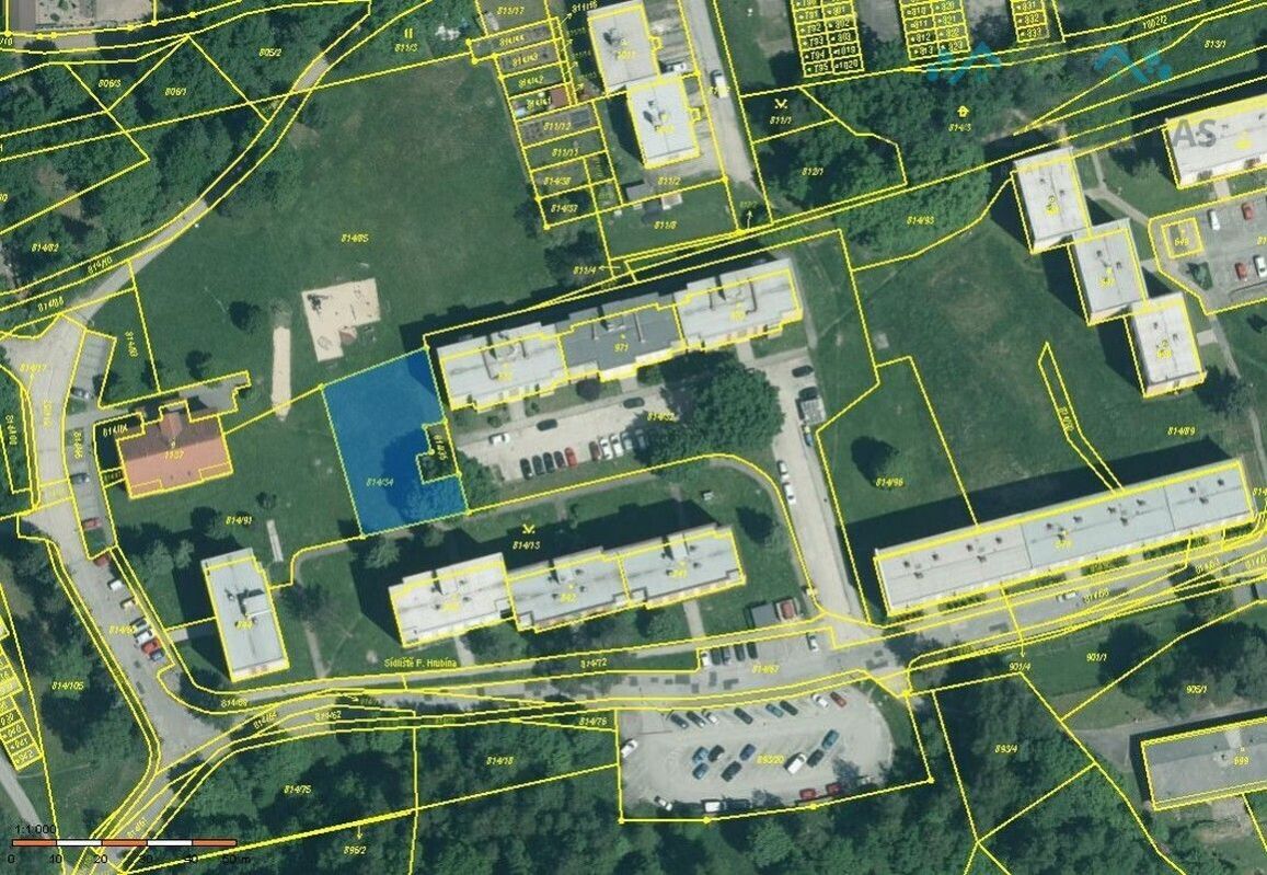 Prodej stavebního pozemku 804 m sídliště F. Hrubína v Chlumu u Třeboně na výstavbu bytového domu., obrázek č. 1