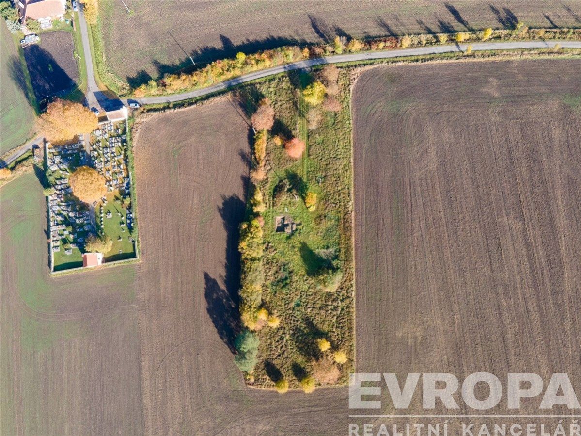 Prodej parcely o velikosti 955 m2 k výstavbě RD v obci Ohnišťany - lokalita "Na Podkově", obrázek č. 3
