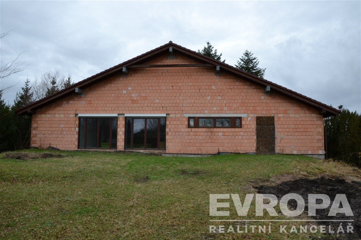 Prodej víceúčelové stavby postavené u rodinného domu v obci Bělušice, obrázek č. 1