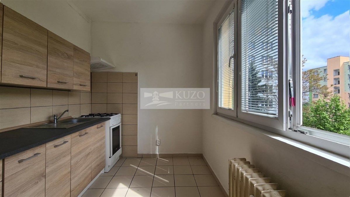 Slunný byt 1+1, OV, 36 m2, v revitalizovaném domě, Přesličková, Záběhlice, obrázek č. 2