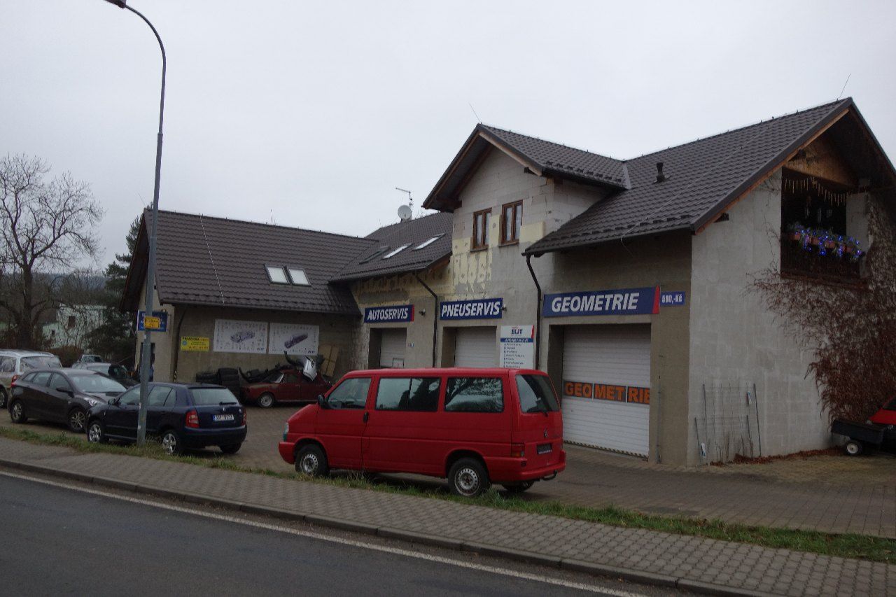Prodej rodinného domu včetně autoservisu v Kynšperku nad Ohří, obrázek č. 2