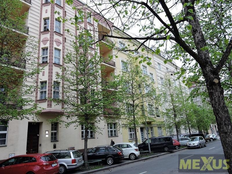 Pronájem krásného bytu 2+1/balkon, hala, Bubenečská ul. , 95 m2