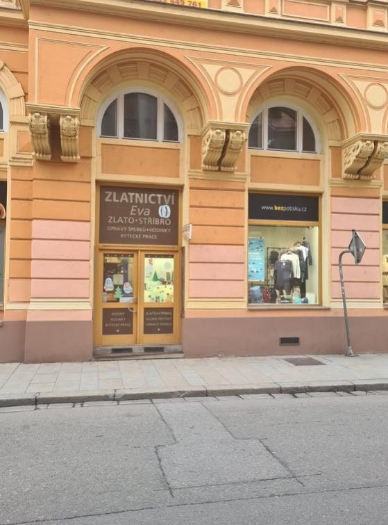 Pronájem obchodních, kancelářských prostor přímo v centru Českých Budějovic, ulice Karla IV