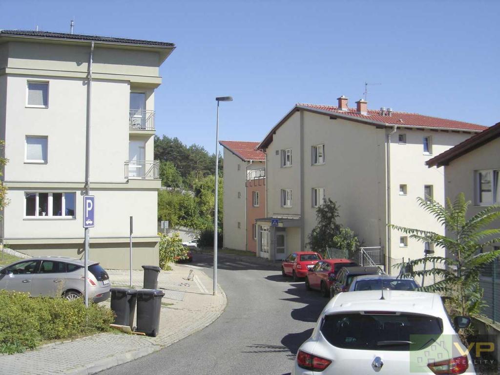 Prodej bytu 1+kk, 43m2, OV, garážové stání, Praha 8 - Libeň, ul. Budilova