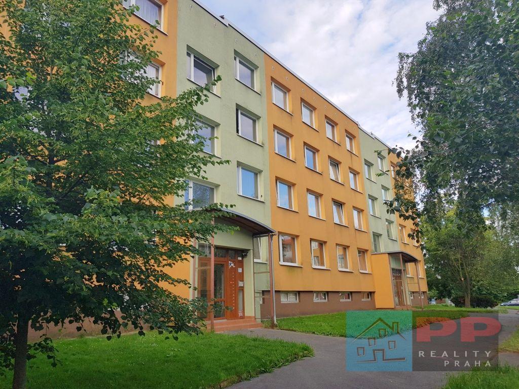 Prodej bytu 2+kk, 43m2, OV, Praha 9 - Kyje, ul. Slavatova