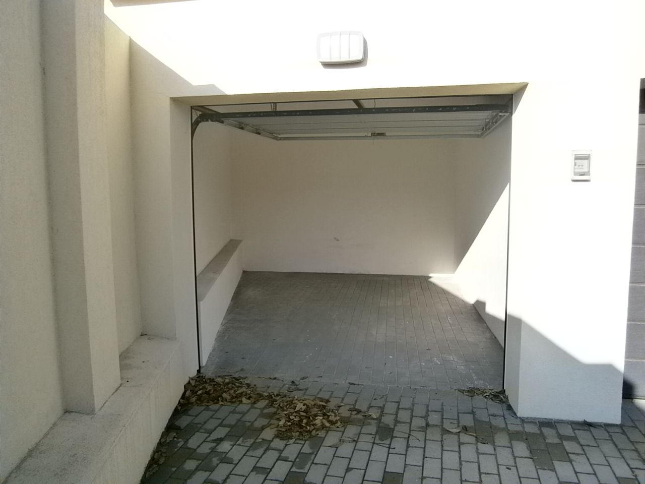 Pronájem samostatné garáže, 17 m2, Praha 8 Kobylisy, Zenklova ulice, obrázek č.2