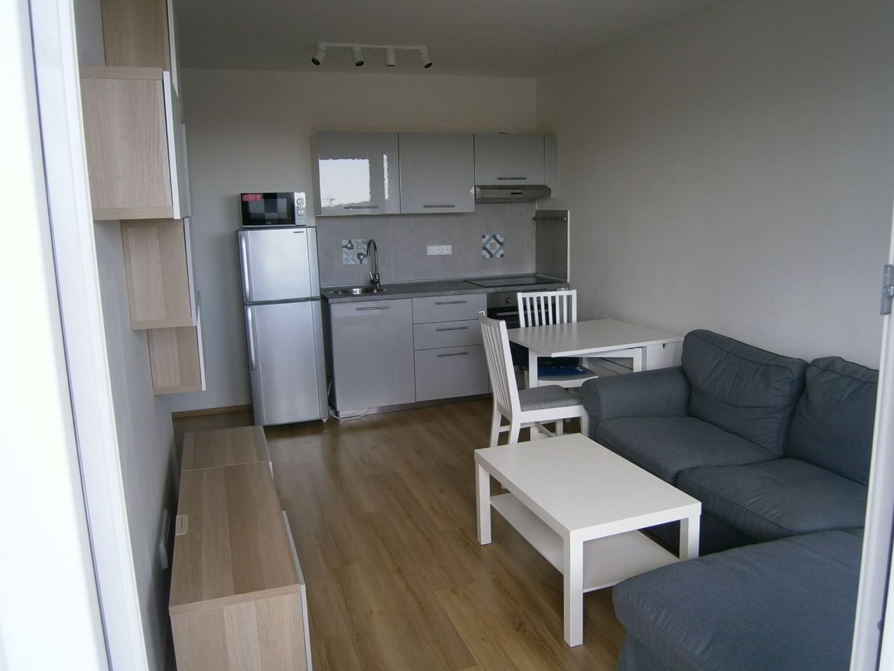Pronájem pěkného bytu 2+kk, 40 m2, Praha 8 Bohnice, Hlivická ulice.